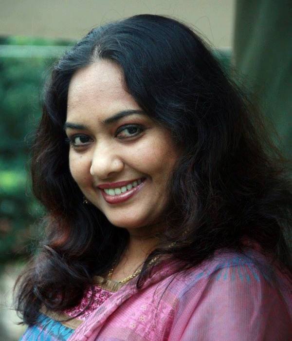 Usha (Actress) Age, Husband, Family, Biography » StarsUnfolded