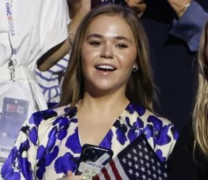 Hope Walz Height, Age, Family, Biography » StarsUnfolded