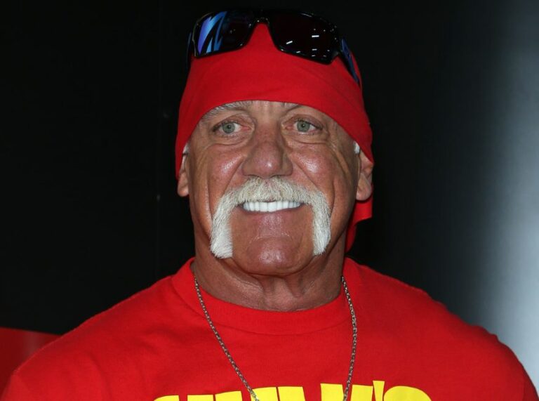 Hulk Hogan Height, Age, Wife, Children, Family, Biography » StarsUnfolded