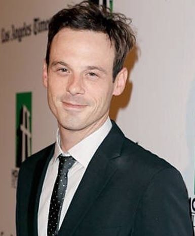 Scoot McNairy Age, Wife, Children, Family, Biography » StarsUnfolded