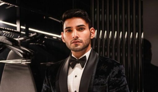 Behram Signaporia