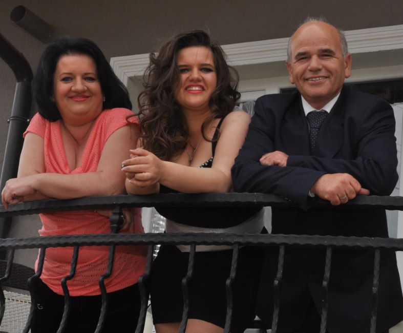 Gresa Gashi with her parents