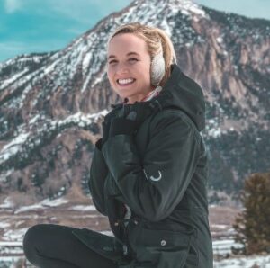 Kelley Jakle Height, Age, Family, Biography » StarsUnfolded