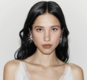 Kelsey Asbille Height, Age, Boyfriend, Family, Biography » StarsUnfolded