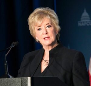 Linda McMahon Height, Age, Husband, Children, Family, Biography ...