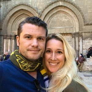 Pete Hegseth Height, Age, Wife, Children, Family, Biography » StarsUnfolded