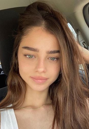 Noa Cohen Height, Age, Boyfriend, Family, Biography » StarsUnfolded