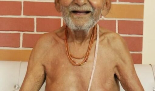 Sivananda Yoga teacher