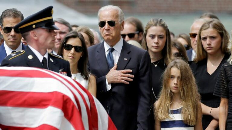 Beau Biden Age, Death, Wife, Children, Family, Biography » StarsUnfolded