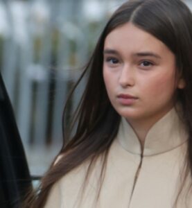 Arabella Rose Kushner Age, Family, Biography » StarsUnfolded