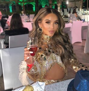 Chelsee Healey Height, Age, Husband, Children, Family, Biography