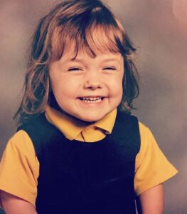 Francesca Mills Height, Age, Family, Biography » StarsUnfolded