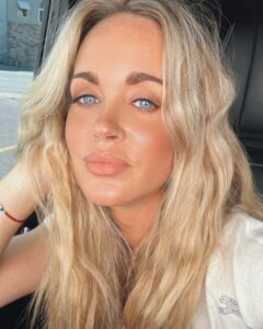 Laura Sanko Height, Age, Husband, Children, Family, Biography