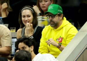 Elsie Hewitt Height, Age, Boyfriend, Family, Biography » StarsUnfolded