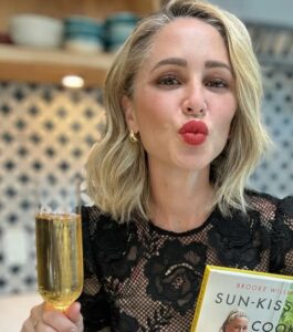 Brooke Williamson Height, Age, Boyfriend, Husband, Children, Family