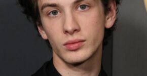 Mark Eydelshteyn