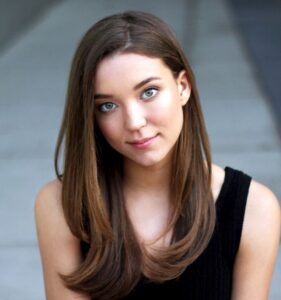 Nicole Brydon Bloom Height, Age, Boyfriend, Husband, Family, Biography