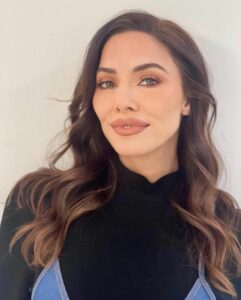 Whitney Cummings Height, Age, Boyfriend, Children, Family, Biography