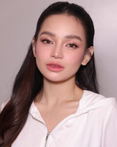 Xyriel Manabat Height, Age, Boyfriend, Family, Biography » StarsUnfolded