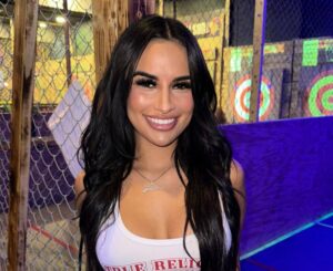 Yulissa Escobar Height, Age, Boyfriend, Family, Biography » StarsUnfolded
