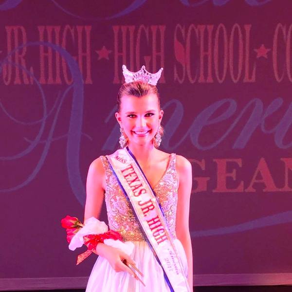 Mary Sickler, after being crowned Miss Texas Jr. High 2017