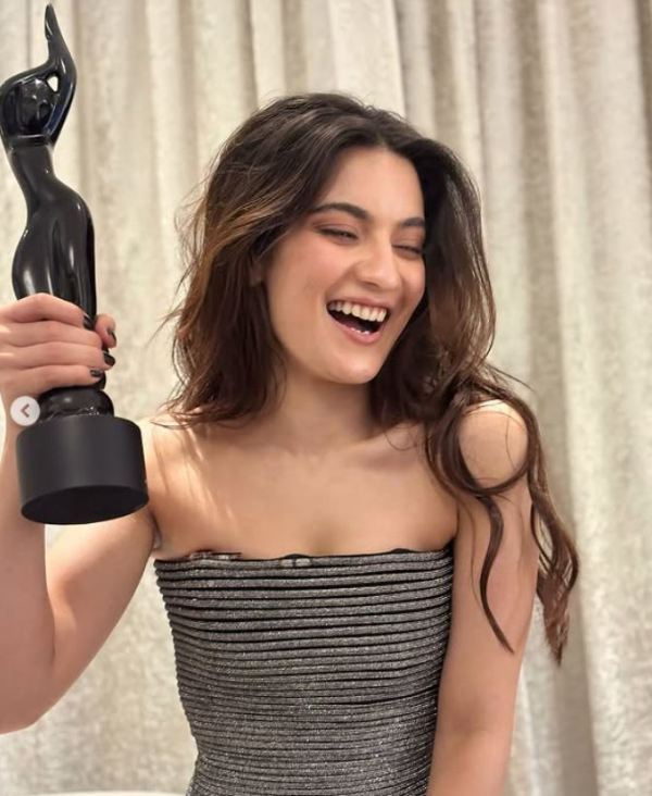 Pratibha Ranta, after winning the Best Actress - Critics' award at the 70th Filmfare Awards