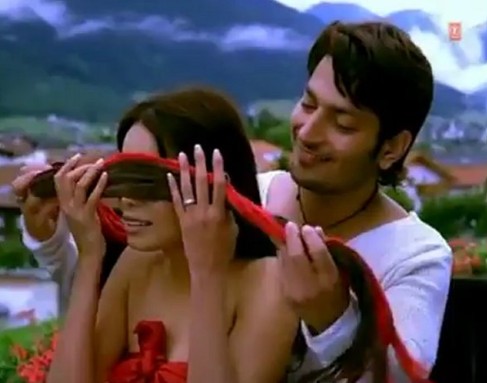 Rishabh Tandon in a still from the song Phir se Wahi (2008)