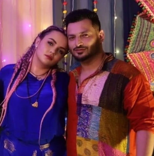 Rishabh Tondon with his wife