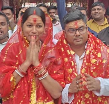 Chhoti Kumari with her husband