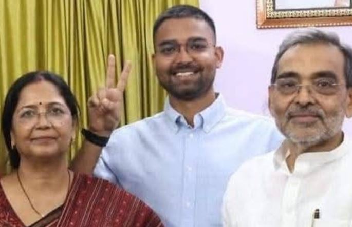 Deepak Prakash with his parents