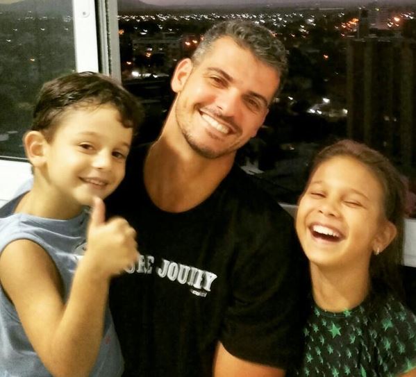 Diana Areas' ex-husband with their children