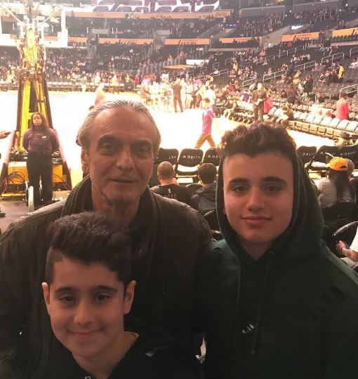 Homayoun Ershadi with his grandsons