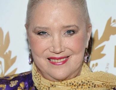 Sally Kirkland
