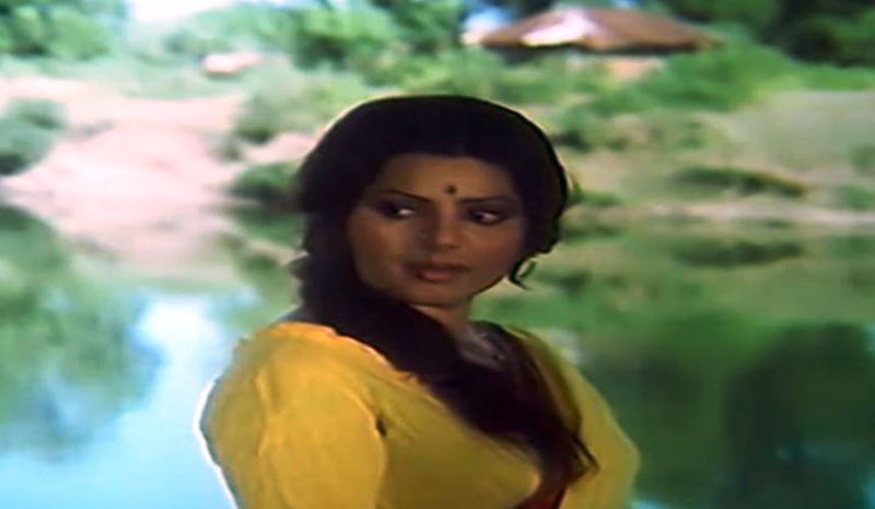 Sulakshana Pandit as 'Usha' in a still from the film 'Khandaan' (1979)