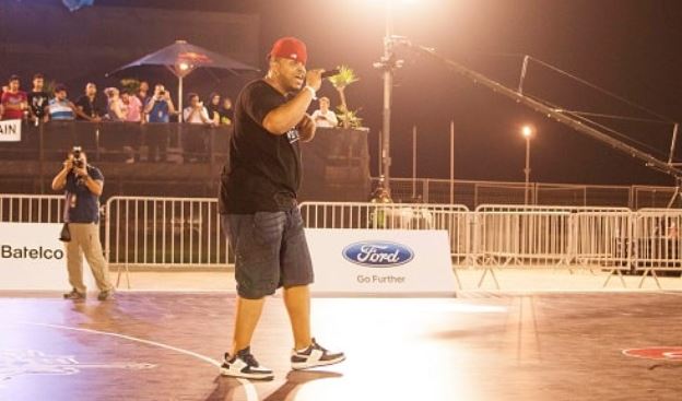 Hussam Aseem while performing at an event