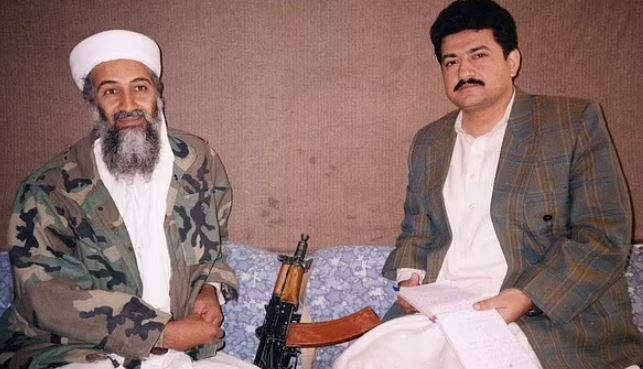 Jamal Khashoggi (right) with Osama Bin Laden (left)