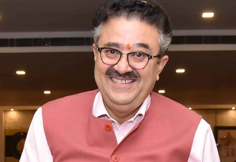 Navneet Sehgal Height, Age, Wife, Children, Biography