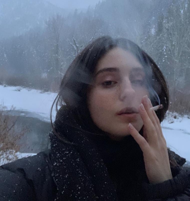 Romy Reiner, while enjoy smoking