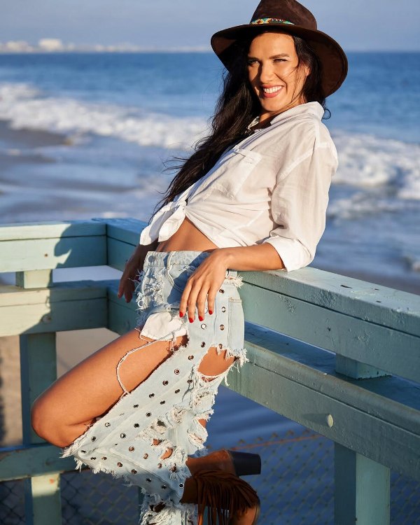 A picture of Natalie Burn from one of her vacations in Malibu