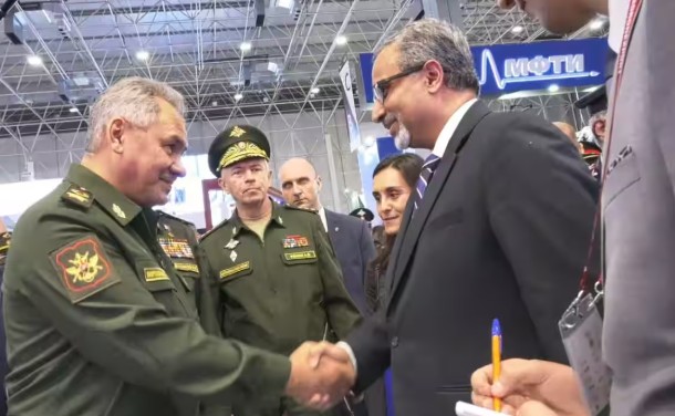 D. Bala Venkatesh Varma while meeting Russian soldiers