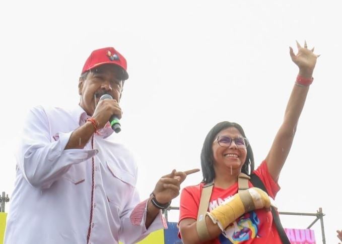 Delcy Rodríguez with President Nicolás Maduro