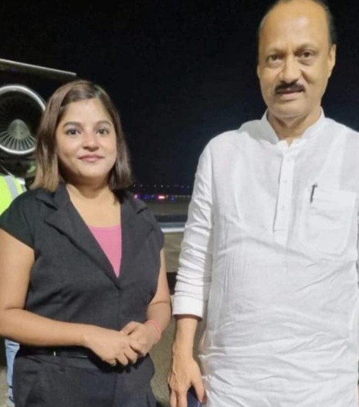 Pinki Mali with Ajit Pawar