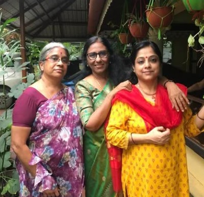 Ranjini Menon with her sister (middle)