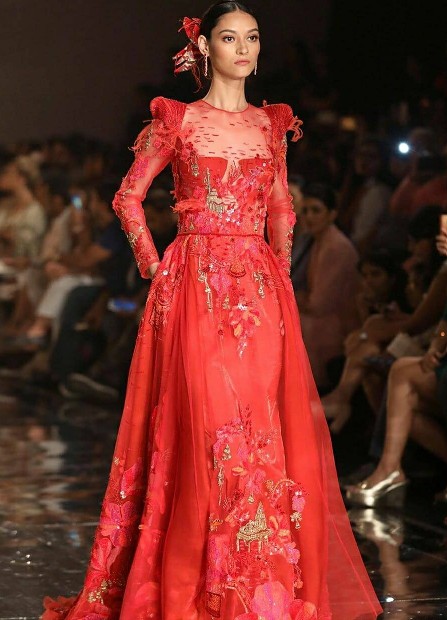 Tamanna Katoch walking a ramp to show Sulakshana Monga Bridal wear at India Couture Week 2019 in Taj Palace, New Delhi