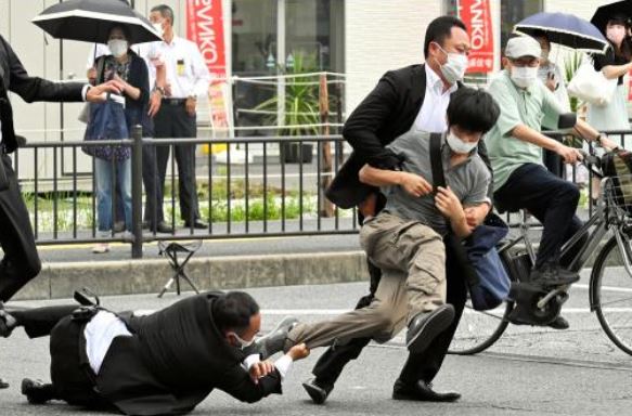 Tetsuya Yamagami, when he was caught by Shinzo Abe's bodyguards