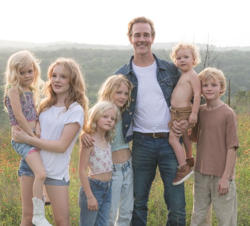 James Van Der Beek with his six children