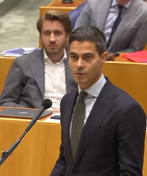 Rob Jetten speaking during a parliamentary session