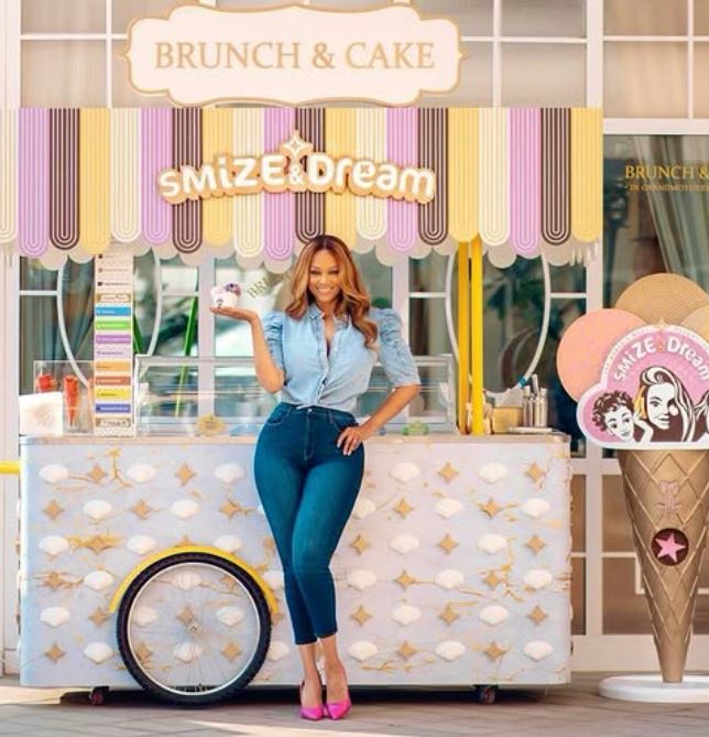 Tyra Banks, at her ice cream boutique