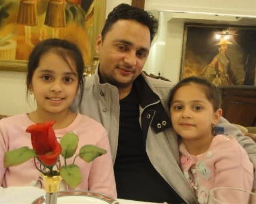 A childhood photo of Reet Padda (left) with her father and sister