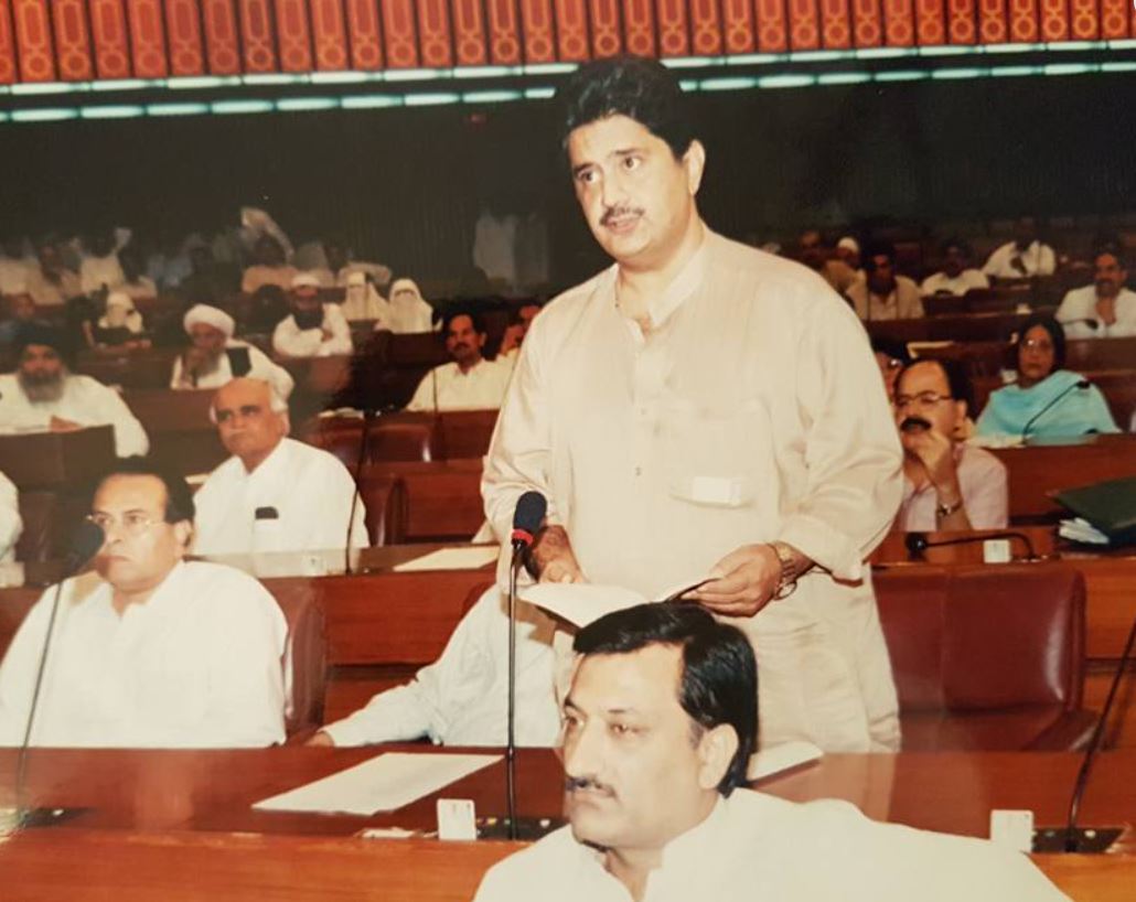 A picture of Nabil Gabol from Pakistan's general assembly